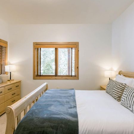 Coyote Moon By Avantstay Cabin Wsauna Mins From Dt Truckee Northstar Esterno foto