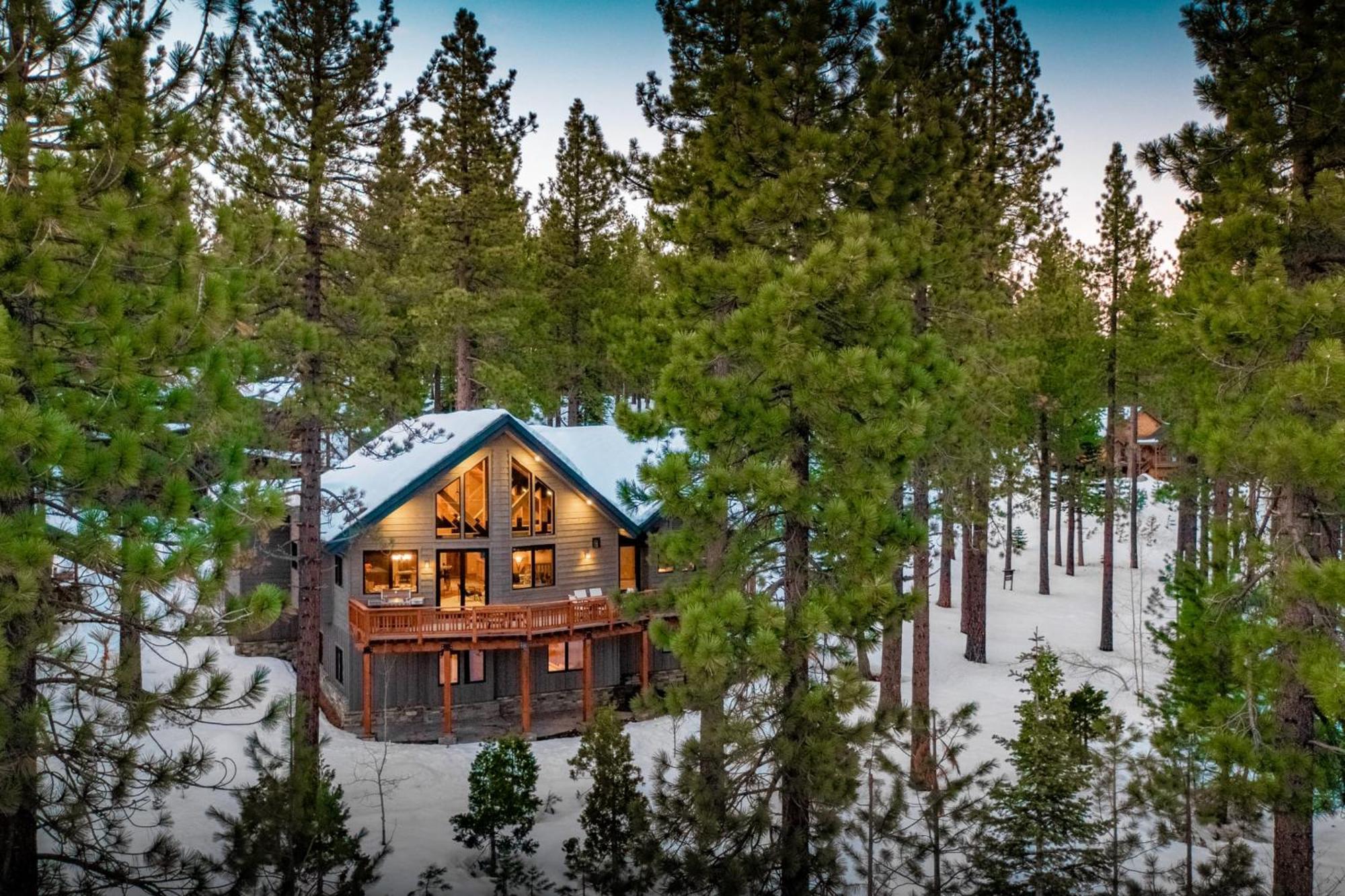 Coyote Moon By Avantstay Cabin Wsauna Mins From Dt Truckee Northstar Esterno foto