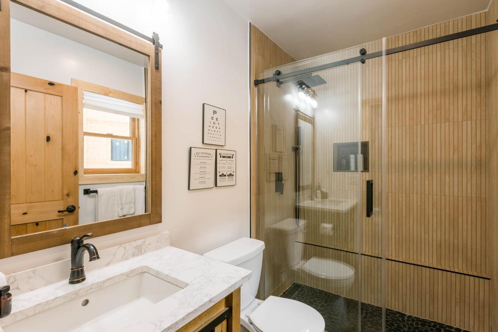 Coyote Moon By Avantstay Cabin Wsauna Mins From Dt Truckee Northstar Esterno foto