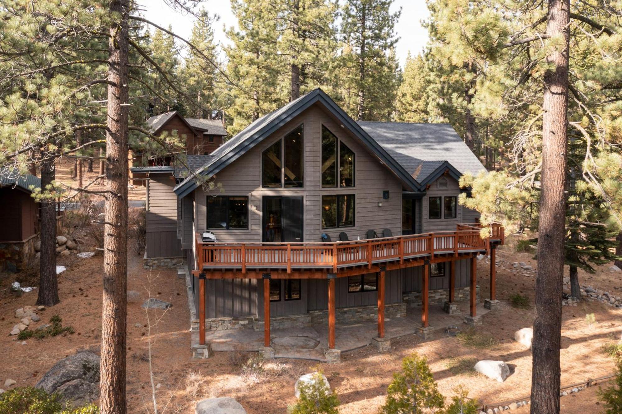 Coyote Moon By Avantstay Cabin Wsauna Mins From Dt Truckee Northstar Esterno foto